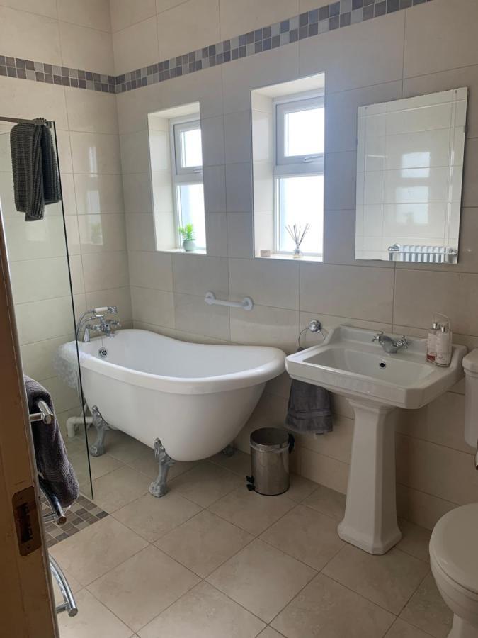 Wild Atlantic Way Cottage Dooagh Esterno foto