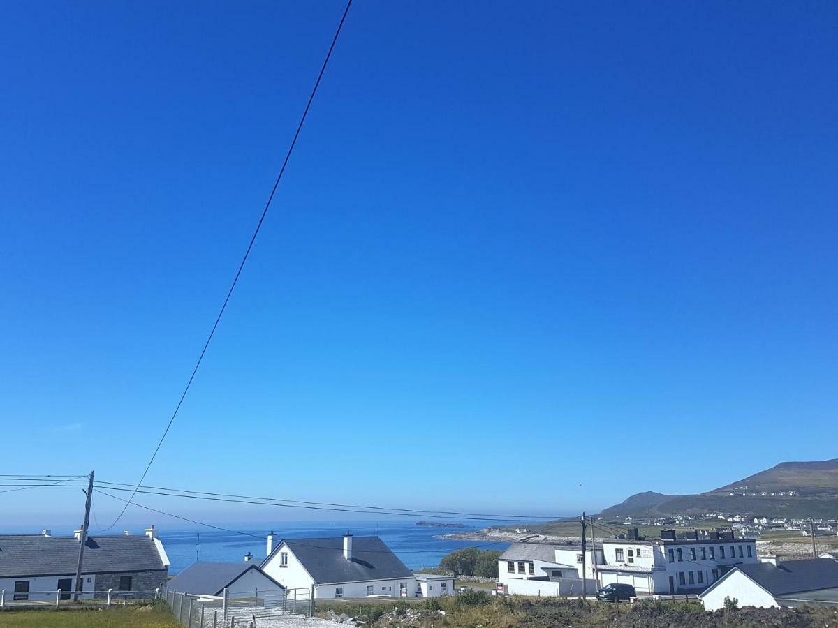 Wild Atlantic Way Cottage Dooagh Esterno foto